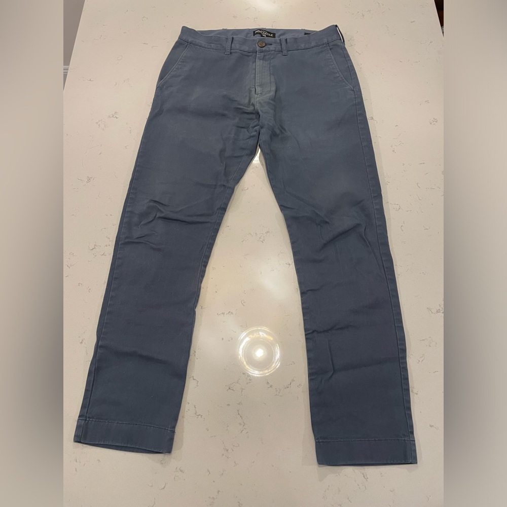 J. Crew men’s mercantile chino pants. Size 30/30
